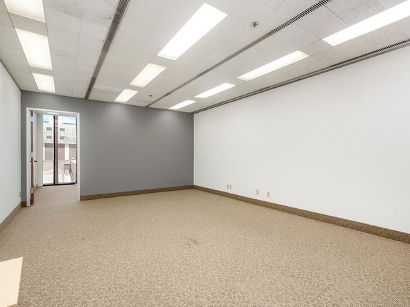Office Space Available in Excellent Condition & Move-In Ready : 1221 Van Ness Ave, Fresno, CA 93721